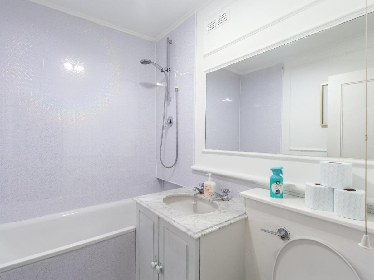 Apartamento Comfortable One Bed In Central Londres Exterior foto